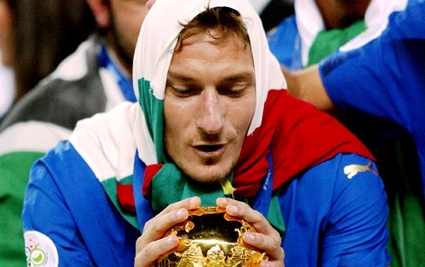 Totti sẽ dự World Cup 2014 ở tuổi 37?